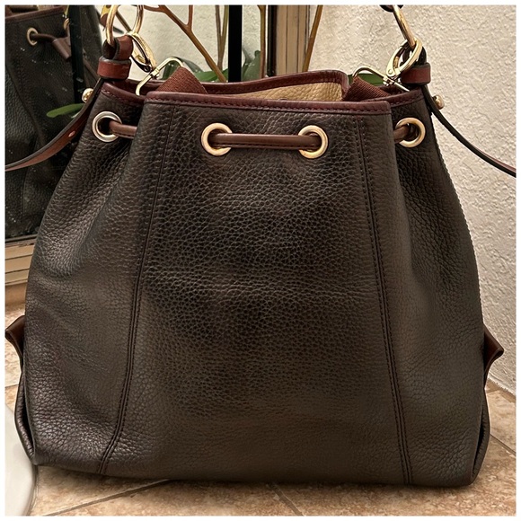 Dooney & Bourke Large pebbled leather drawstring bucket bag dyed Walnut Brown - Picture 4 of 14